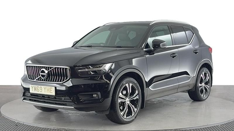 Black Used 2020 Volvo XC40 Inscription SUV | £19,320 (Fair price) - Image 1/4
