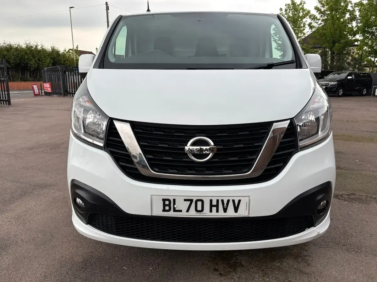 Used Nissan NV300 Acenta 120 HP (88 kW) 2020 White Van