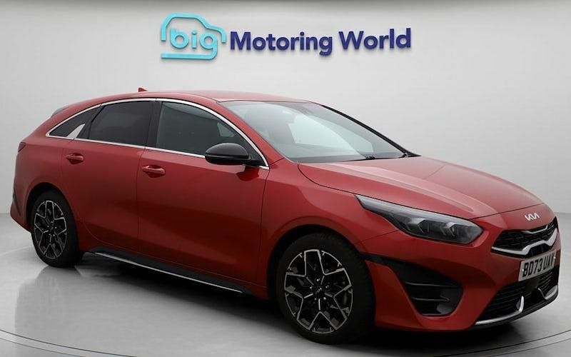 Used 2023 Kia ProCeed GT-Line Estate | £17,700 (Fair price) - Image 1/4