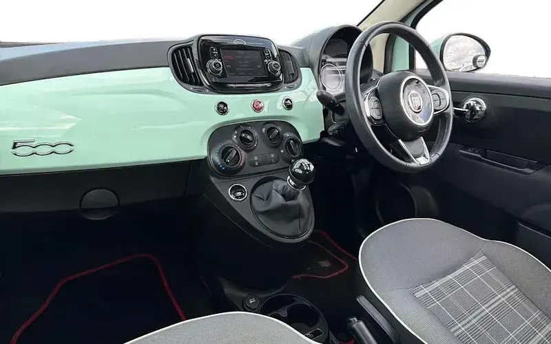 Gebraucht Fiat 500 Lounge 69 PS (50 kW) 2018 Grün Kleinwagen