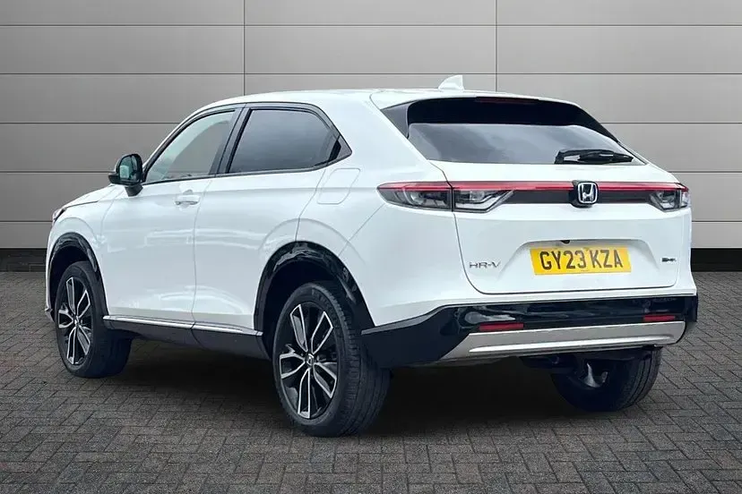 Used Honda HR-V Advance 131 HP (96 kW) 2023 White SUV