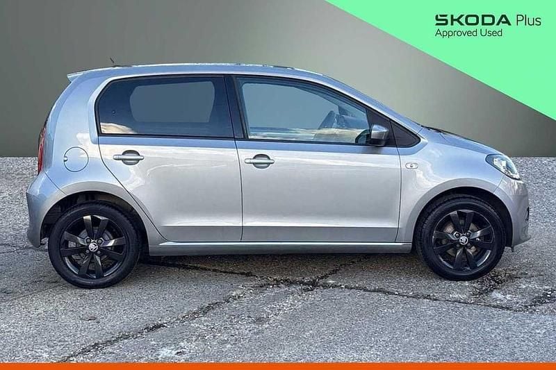Used Skoda Citigo 44 HP (32 kW) 2017 Tungsten silber Hatchback