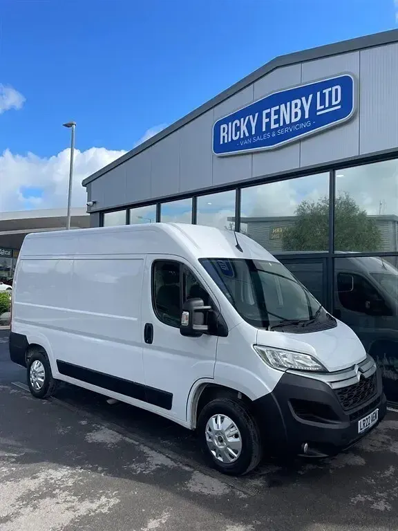 Used Citroën Relay 140 HP (102 kW) 2022 White Van