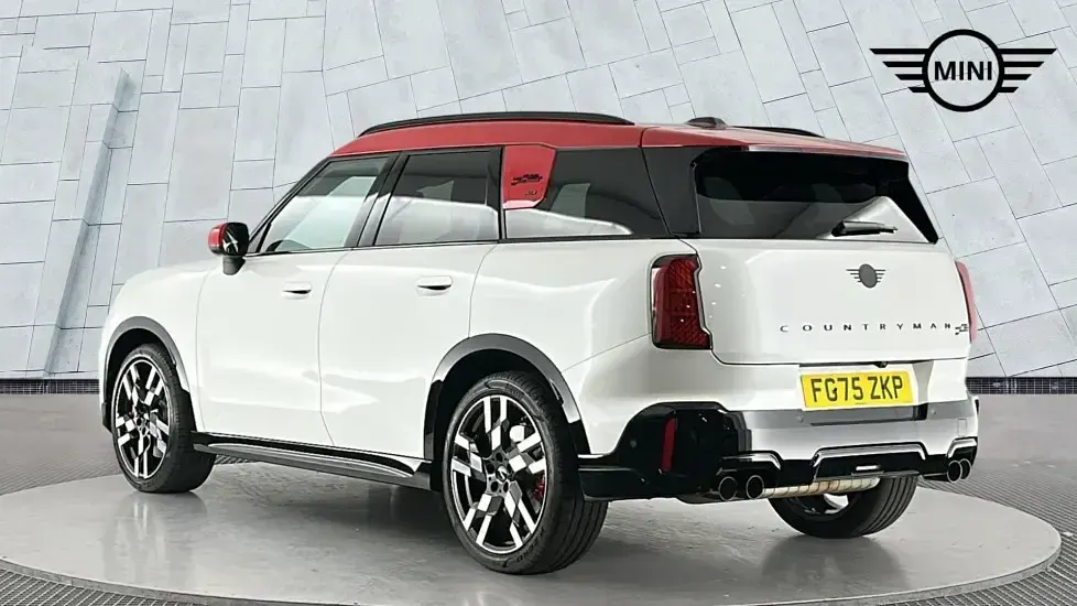 Used Mini John Cooper Works Countryman 296 HP (217 kW) 2025 White SUV