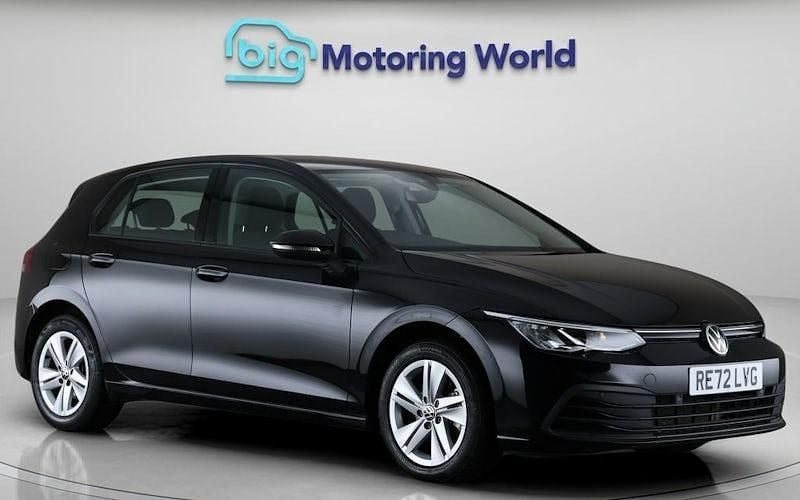 Used 2024 VW Golf VIII Life Hatchback | £16,000 (Good price) - Image 1/4