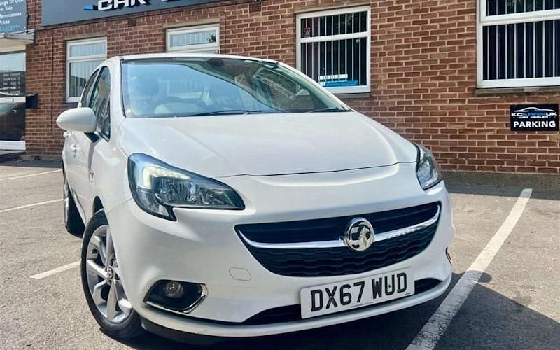 Used Vauxhall Corsa SRi 90 HP (66 kW) 2017 White Hatchback