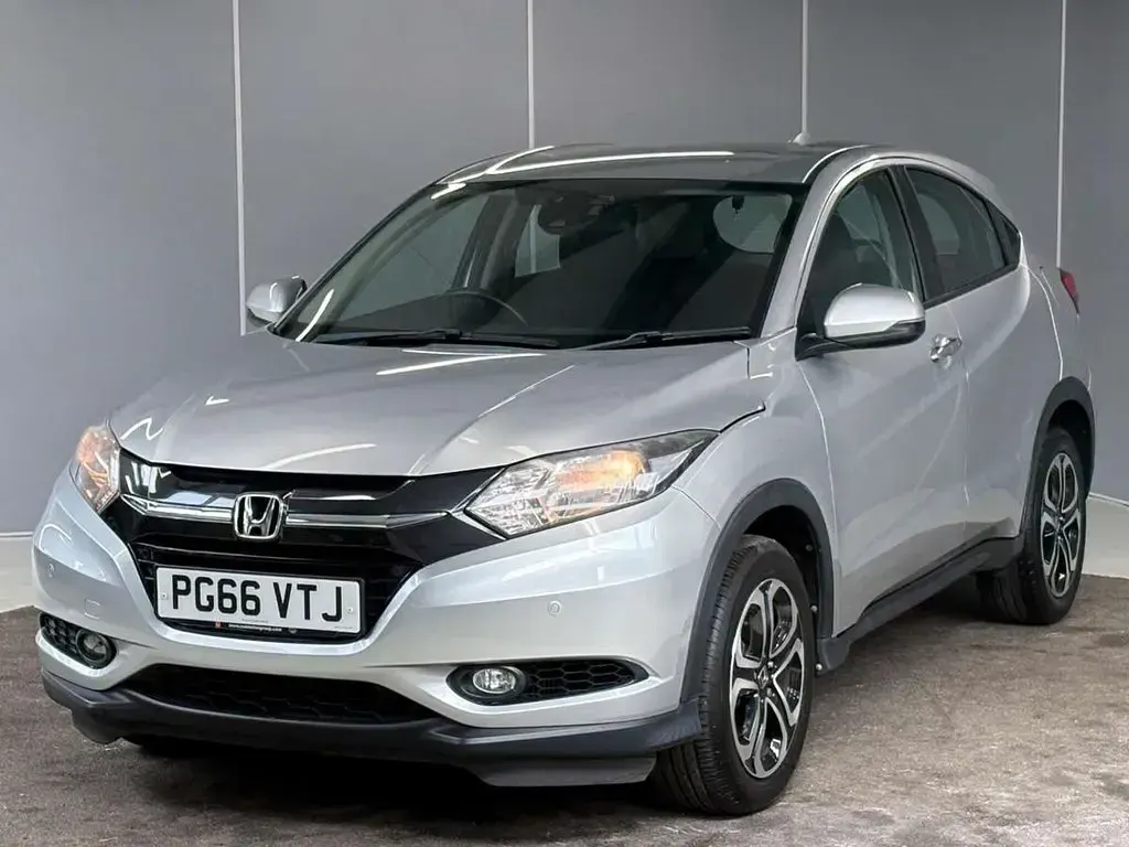 Begagnad Honda HR-V SE 120 HK (88 kW) 2017 Silver SUV