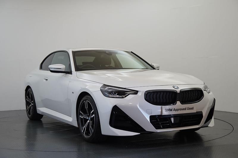 White Used 2024 BMW 220 M Sport Coupe | £30,990 (Good price) - Image 1/4