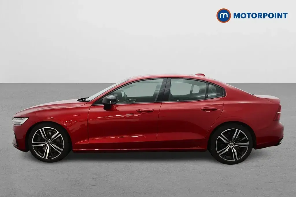 Used Volvo S60 R-Design 250 HP (183 kW) 2019 Red Sedan