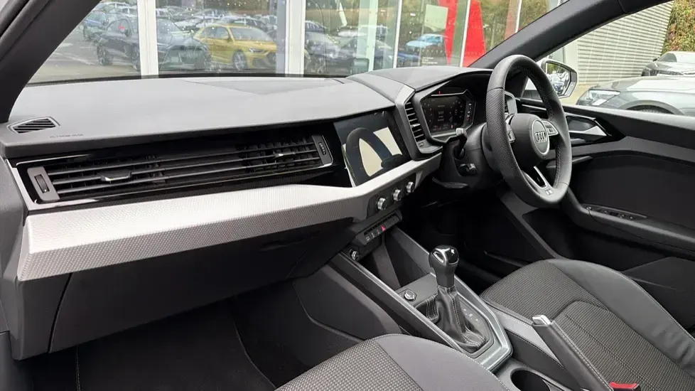 Used Audi A1 S-Line 150 HP (110 kW) 2026 White SUV