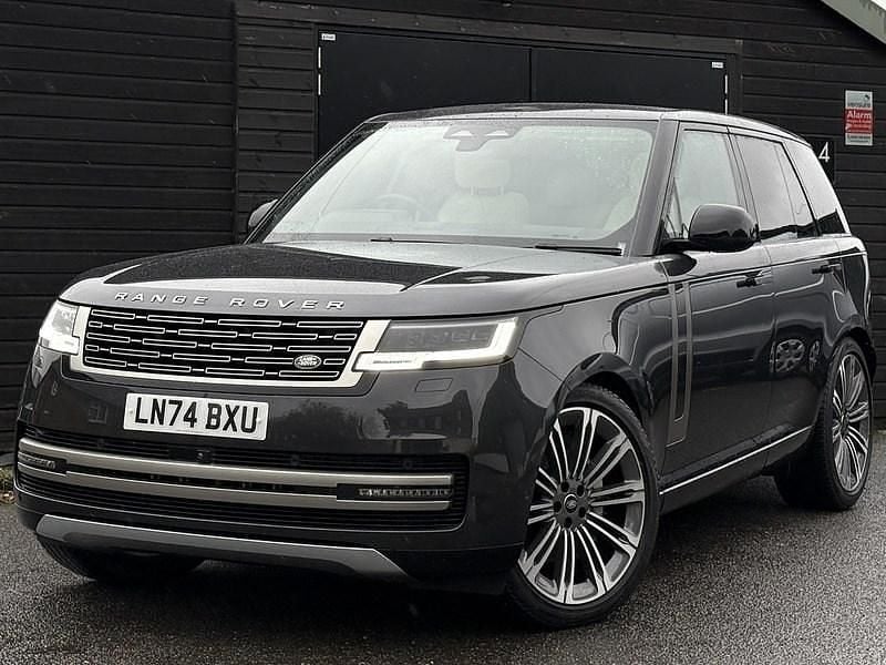 Grey Used 2024 Land Rover Range Rover SE SUV | £94,990 (Good price) - Image 1/4
