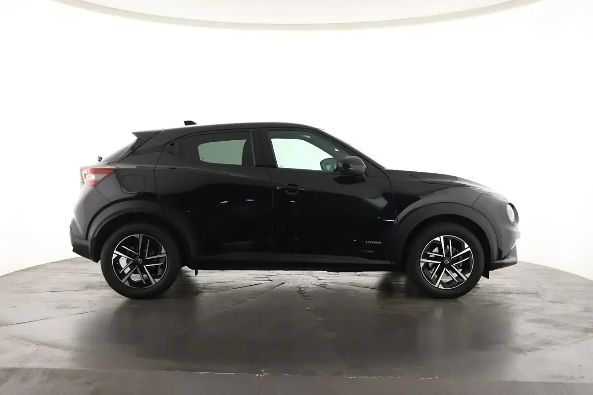 Used Nissan Juke N-Connecta 2024 Black SUV