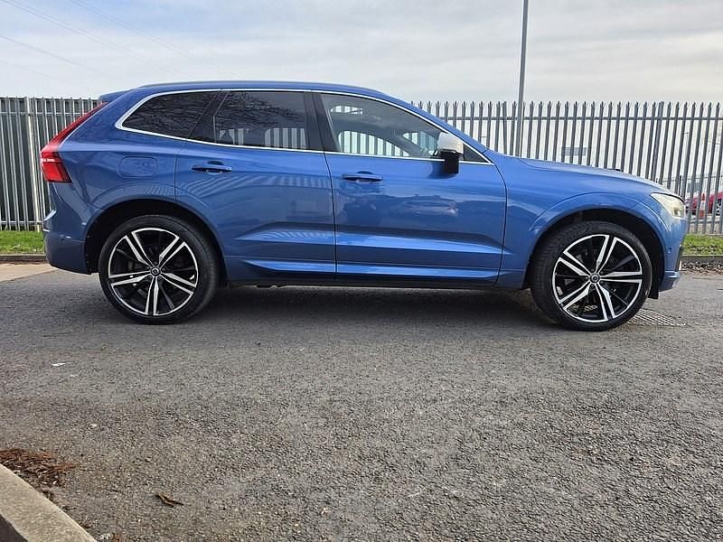 Used Volvo XC60 R-Design Pro 407 HP (299 kW) 2017 Blue SUV