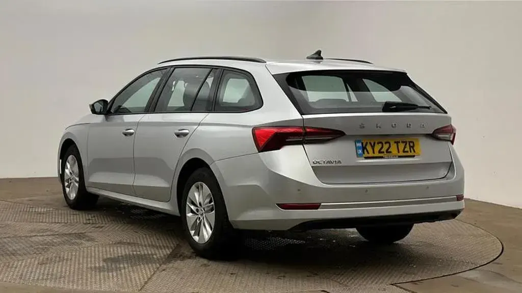 Used Skoda Octavia SE Technology 150 HP (110 kW) 2022 Silver Estate