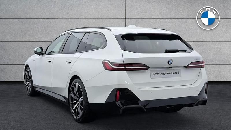 Used BMW 520 M Sport 205 HP (150 kW) 2025 White Estate