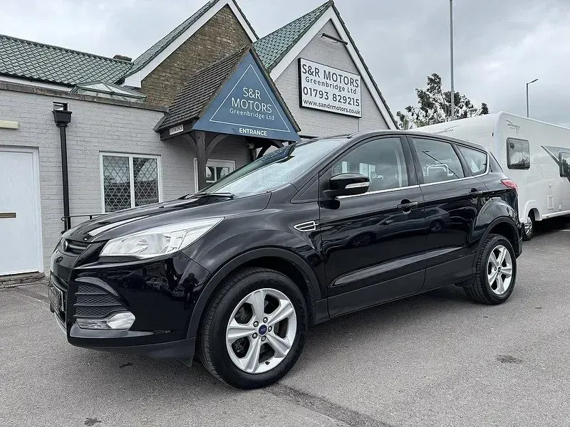Begagnad Ford Kuga Zetec 150 HK (110 kW) 2016 Svart SUV