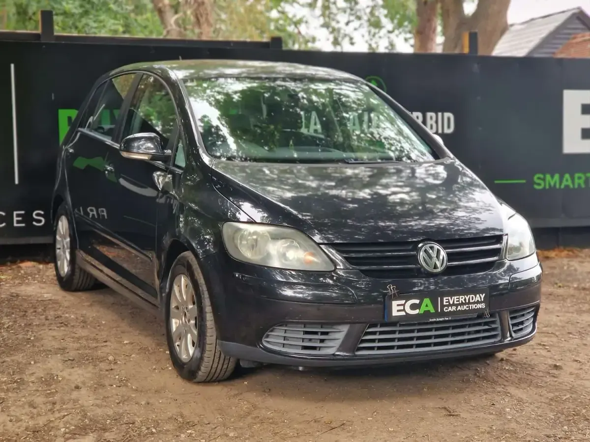 Used VW Golf V 105 HP (77 kW) 2007 Black Hatchback