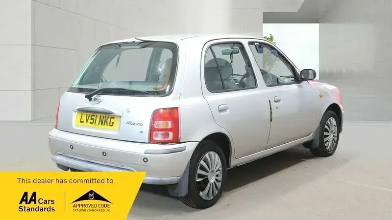 Used Nissan Micra S 60 HP (44 kW) 2001 Silver Hatchback