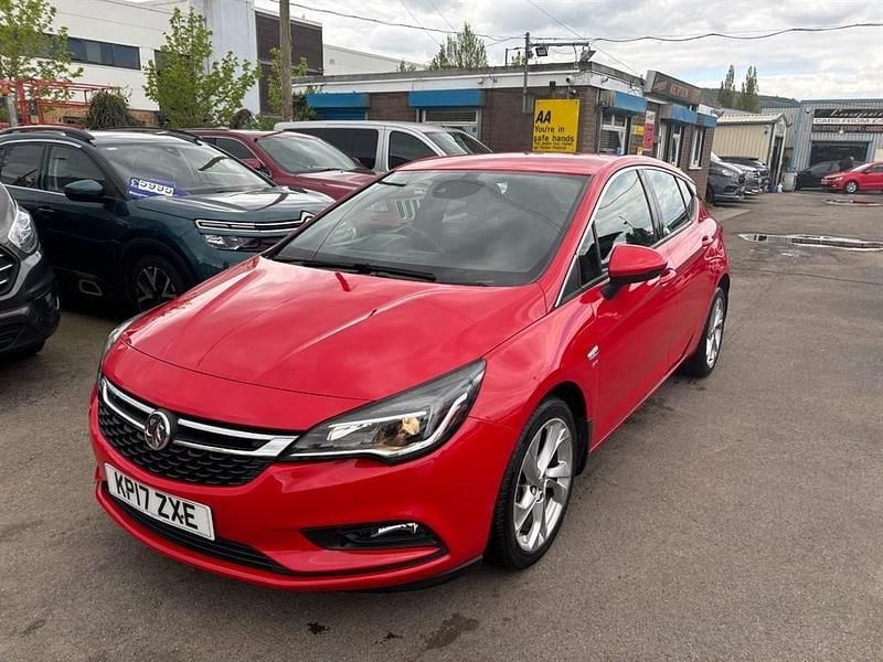 Second-hand Vauxhall Astra SRi 2017 Roșu Hatchback