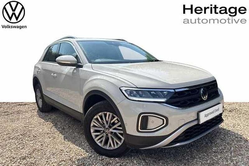 Used 2024 VW T-Roc SUV | £20,250 (Good price) - Image 1/4