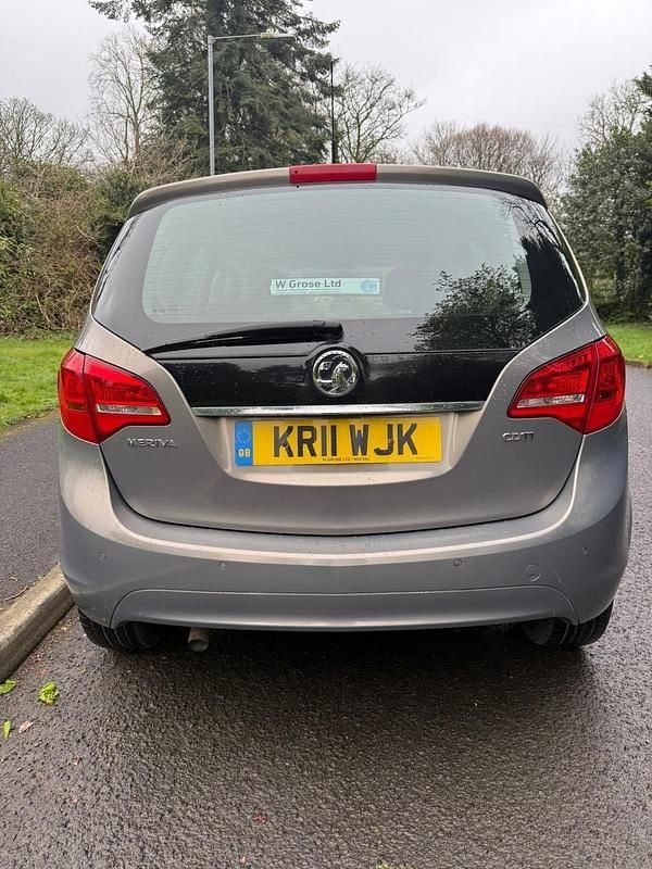 Used Vauxhall Meriva 2011 Brown MPV