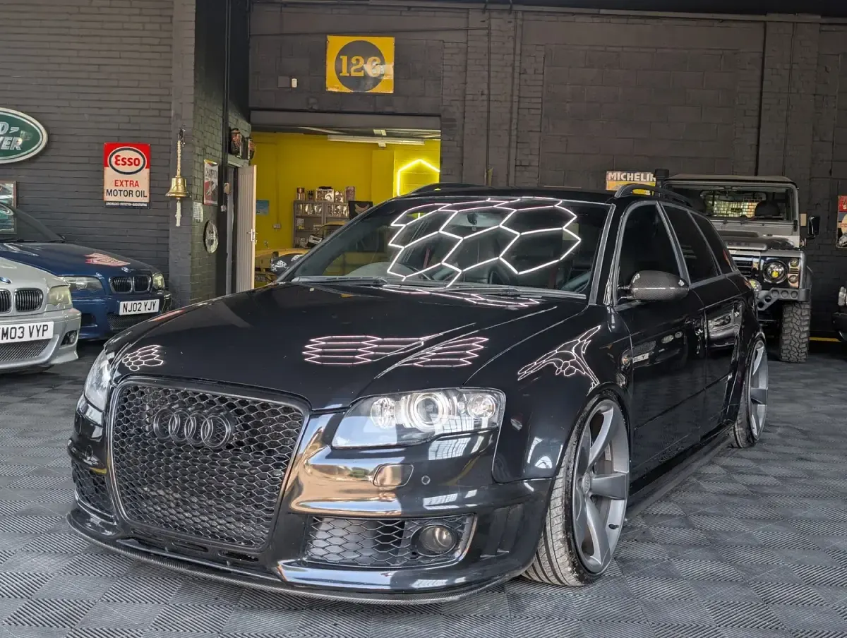 Used Audi RS4 Performance 420 HP (308 kW) 2006 Black Estate