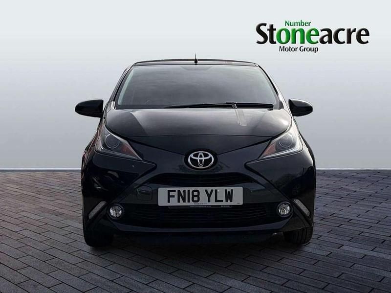 Used Toyota Aygo x-style 68 HP (50 kW) 2018 Black Hatchback