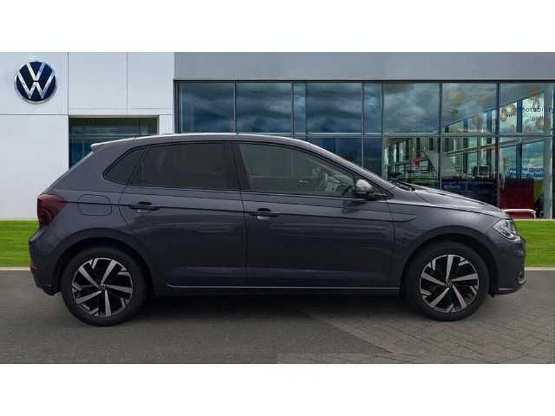 Usado VW Polo Match 95 HP (69 kW) 2025 Cinzento Citadino