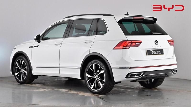 Used VW Tiguan R-line 150 HP (110 kW) 2023 Pure white SUV