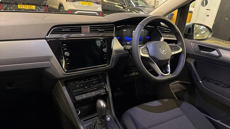 Used VW Touran Match 150 HP (110 kW) 2025 Oyster silver metallic MPV