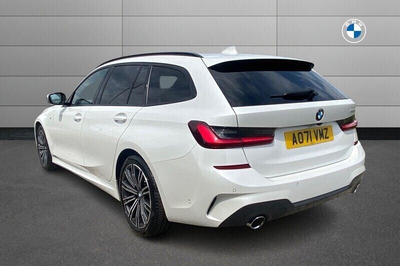 Used BMW 320 M Sport 192 HP (141 kW) 2021 Mineral white Estate