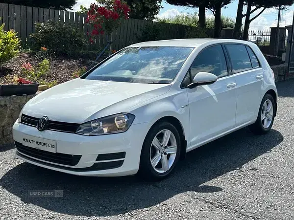 Used VW Golf VII 2016 White Hatchback