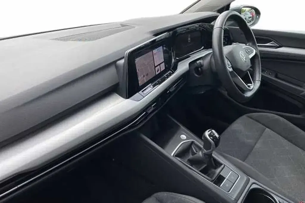 Used VW Golf VIII 130 HP (95 kW) 2024