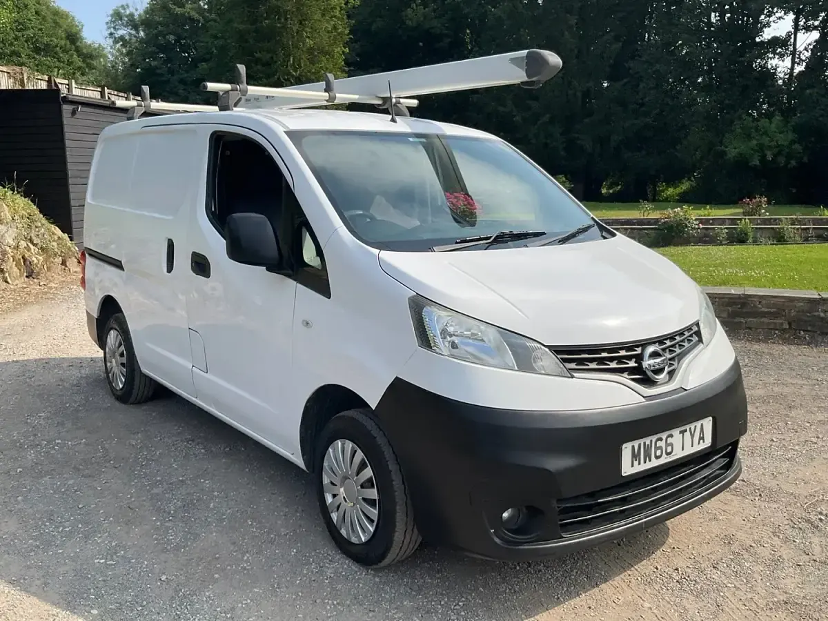 Used Nissan NV200 Acenta 2016 White MPV
