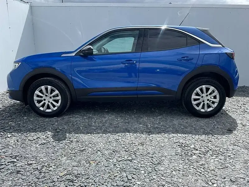 Used Vauxhall Mokka Design Edition 100 HP (73 kW) 2022 Blue SUV
