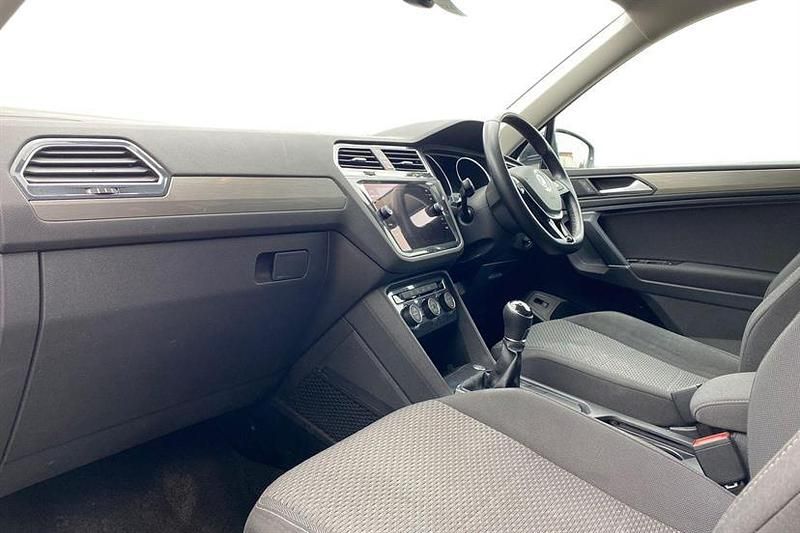 Used VW Tiguan Allspace Match 150 HP (110 kW) 2020 Black SUV