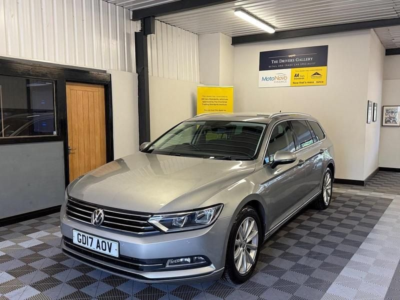 Silver Used 2017 VW Passat Business Estate | £8,995 (Fair price) - Image 1/4
