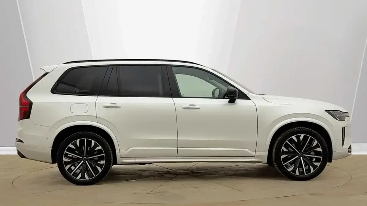 Used Volvo XC90 Ultra 455 HP (334 kW) 2025 White SUV