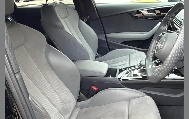 Used Audi A4 Black Edition 161 HP (118 kW) 2023 Black Estate