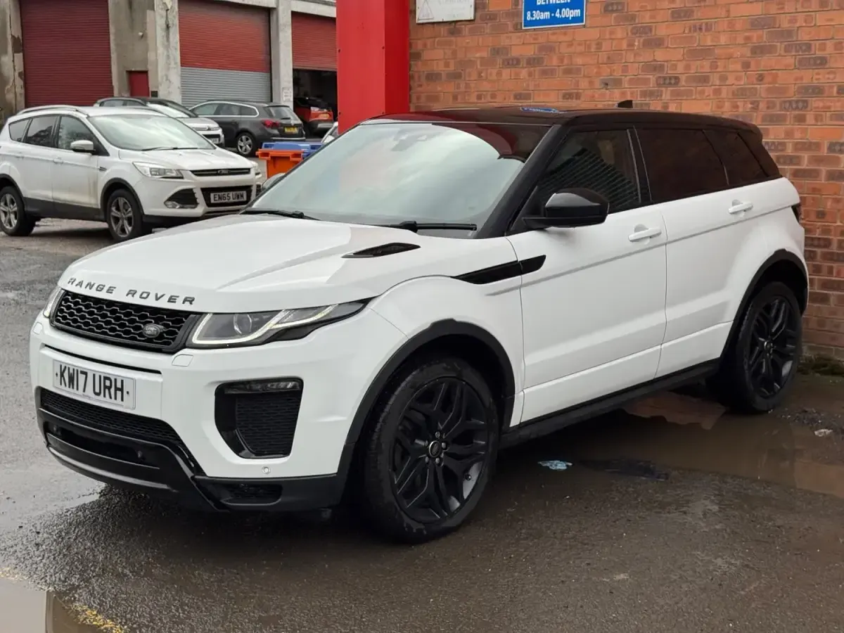 Używany Land Rover Range Rover evoque HSE Dynamic 2017 Biały Kombi