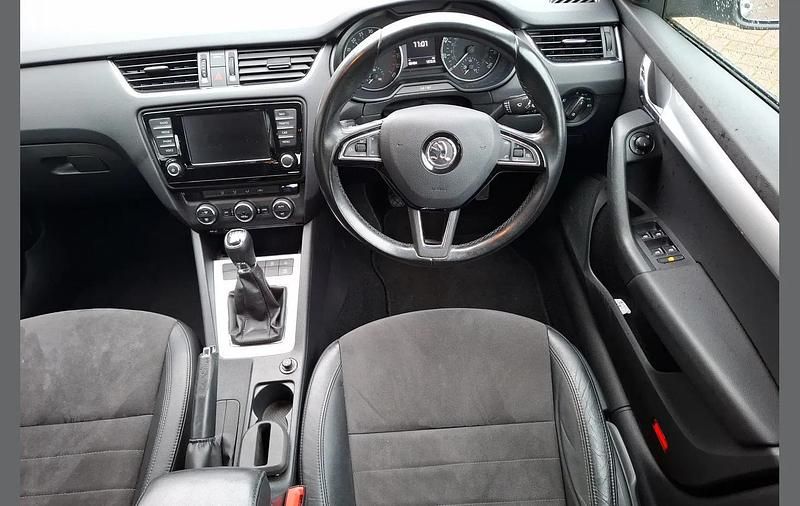 Used Skoda Octavia SE L 147 HP (108 kW) 2016 Beige Hatchback