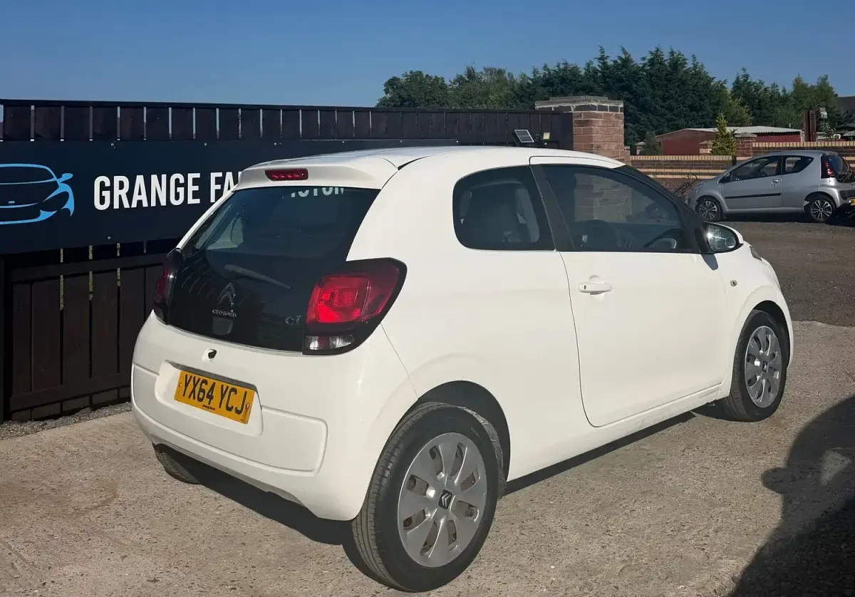 Used Citroën C1 Feel 2014 White Hatchback