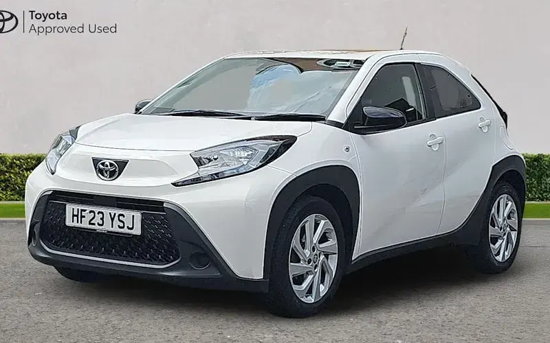 Used Toyota Aygo X PURE 72 HP (52 kW) 2025 SUV