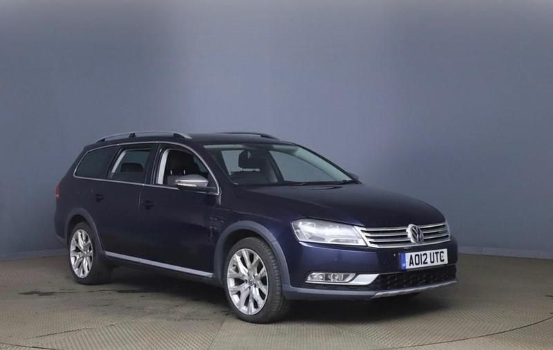 Used VW Passat 140 HP (102 kW) 2012 Blue Estate