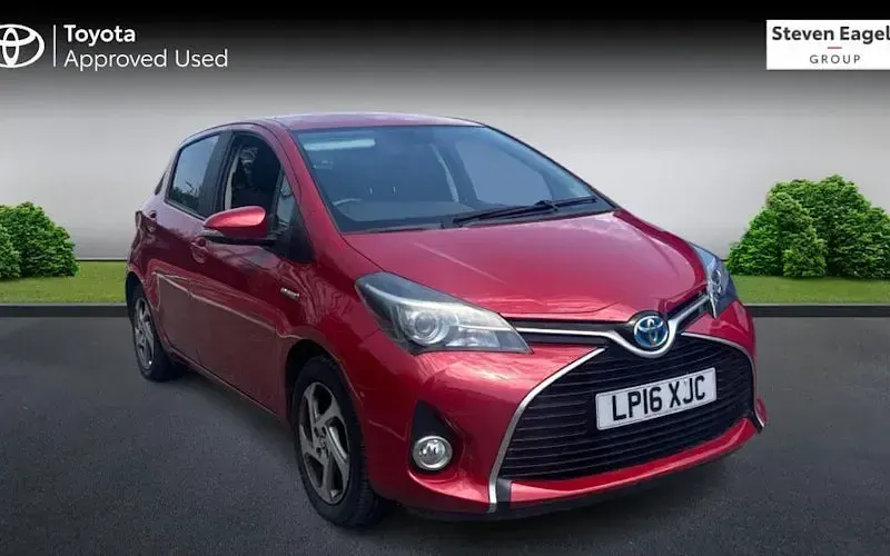 Used Toyota Yaris 101 HP (74 kW) 2016 Hatchback