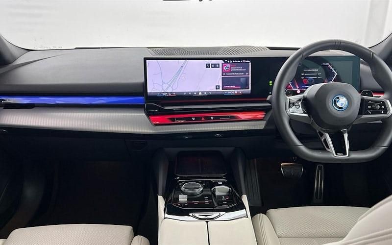 Used BMW 530e M Sport 299 HP (219 kW) 2025 Black Estate