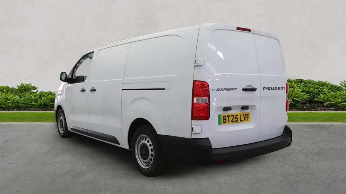 New Peugeot e-Expert 100 kW (136 HP) 2025 White Van