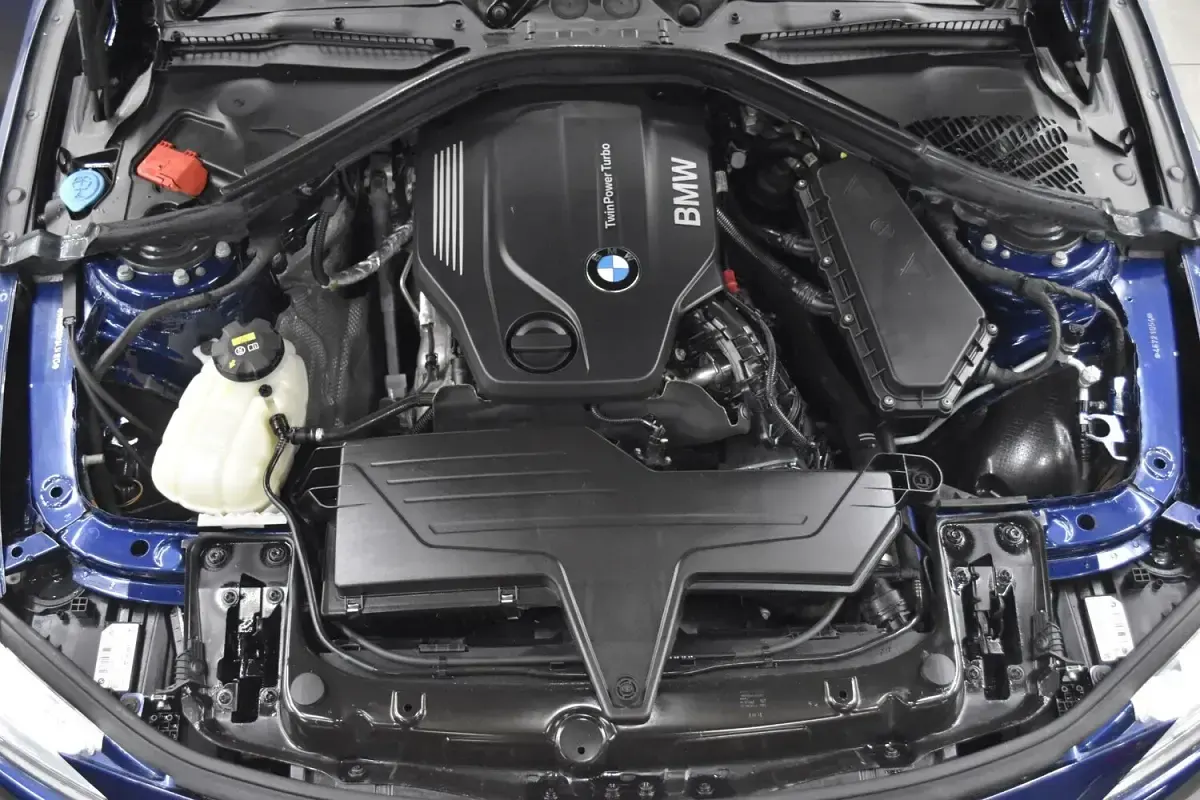 Used BMW 320 Sport Line 2017 Blue Sedan