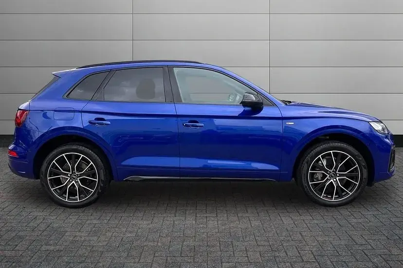 Used Audi Q5 Black Edition 204 HP (150 kW) 2024 Blue SUV