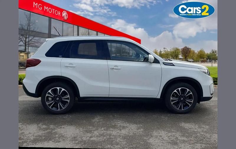 Used Suzuki Vitara SZ5 129 HP (94 kW) 2022 White SUV